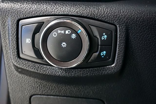 2019 Ford Expedition *Platinum 4x4* *Pano-Roof* *Nav-Camera* - 22948838 - 61