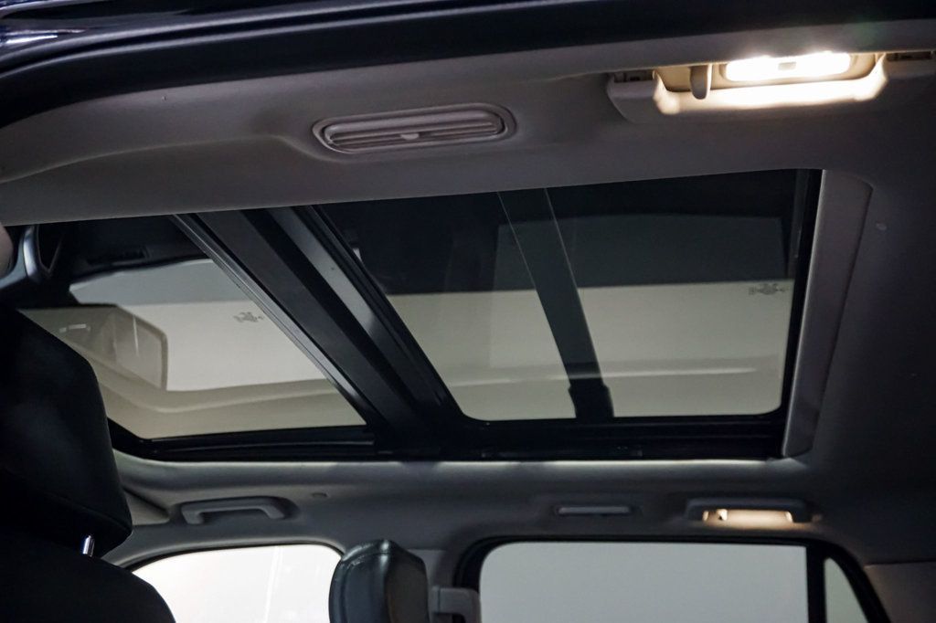 2019 Ford Expedition *Platinum 4x4* *Pano-Roof* *Nav-Camera* - 22948838 - 74