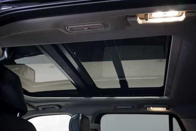 2019 Ford Expedition *Platinum 4x4* *Pano-Roof* *Nav-Camera* - 22948838 - 74