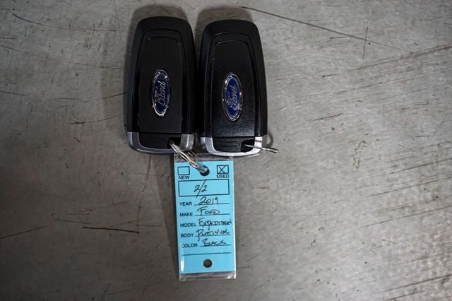 2019 Ford Expedition *Platinum 4x4* *Pano-Roof* *Nav-Camera* - 22948838 - 89