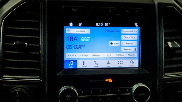 2019 Ford Expedition Platinum w/ Heavy-Duty Trailer Tow Pkg & 2nd Row Bucket Seats - 23003935 - 17