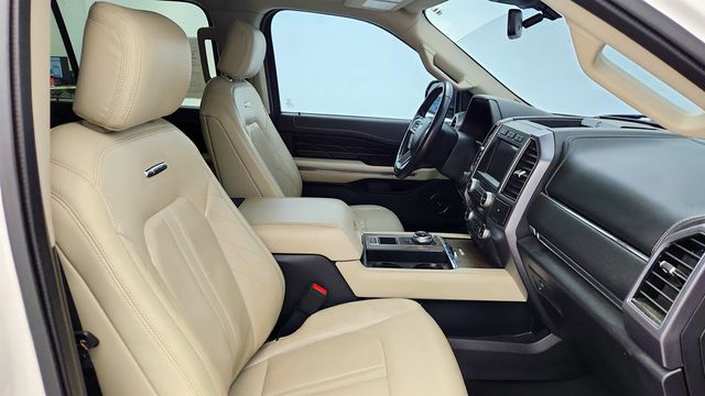 2019 Ford Expedition Platinum w/ Heavy-Duty Trailer Tow Pkg & 2nd Row Bucket Seats - 23003935 - 24