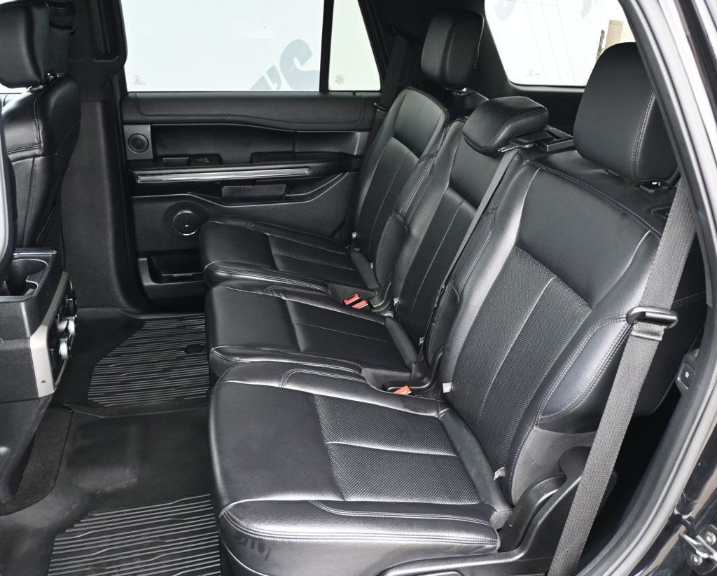 Ford Expedition photo 12