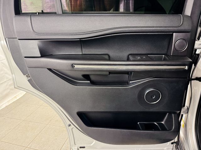 2019 Ford Expedition XLT 4WD - 22993655 - 13