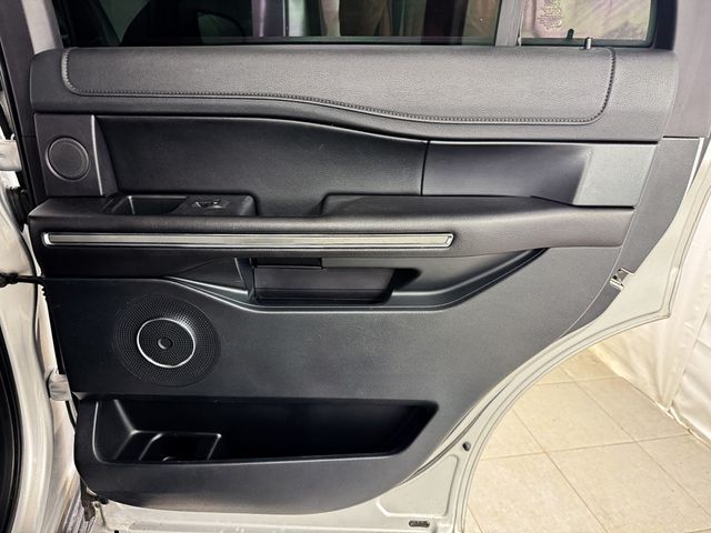 2019 Ford Expedition XLT 4WD - 22993655 - 14