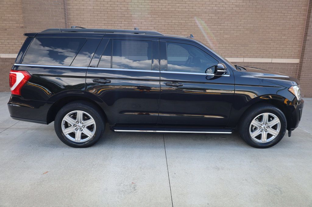 2019 Ford Expedition XLT photo 2