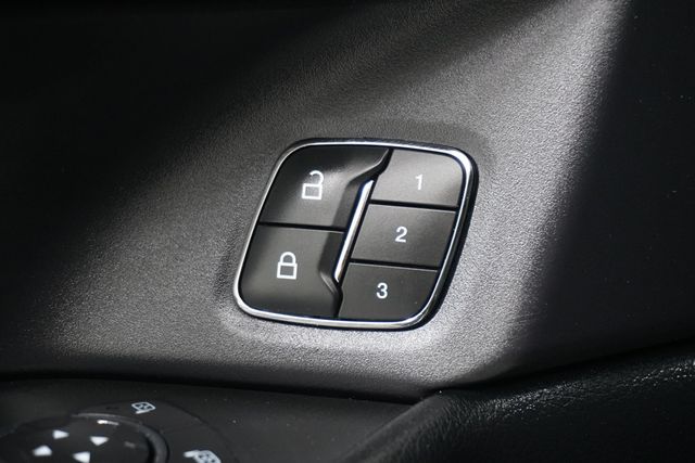 2019 Ford Expedition XLT 4x4 - 22939498 - 17