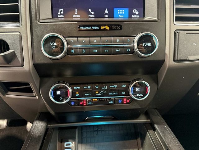 2019 Ford Expedition XLT 4x4 - 22952751 - 21