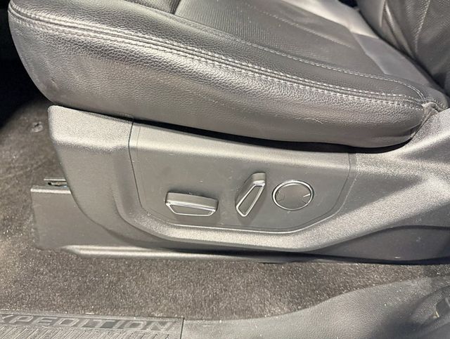 2019 Ford Expedition XLT 4x4 - 22952751 - 29