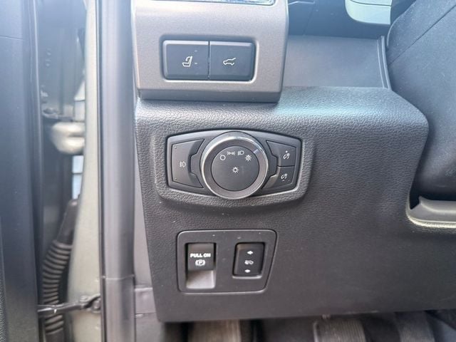 2019 Ford Expedition XLT 4x4 - 22936660 - 13