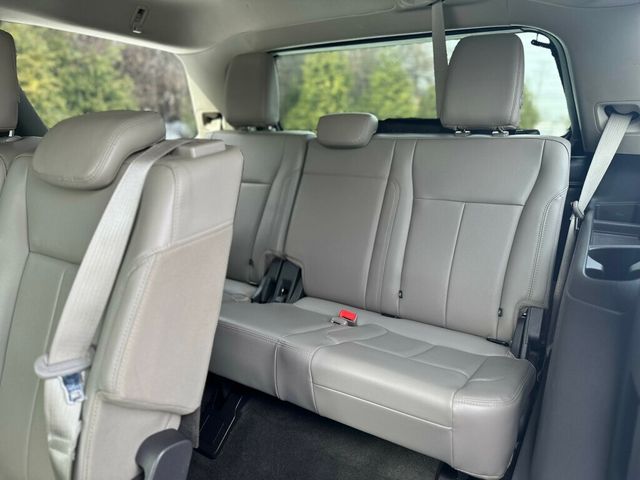 2019 Ford Expedition XLT 4x4 - 22961180 - 18