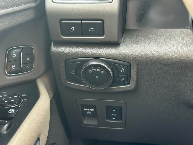 2019 Ford Expedition XLT 4x4 - 22961180 - 32