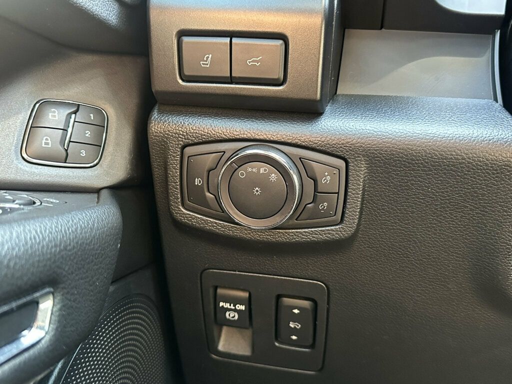 2019 Ford Expedition Max Limited 4x4 - 23067564 - 40
