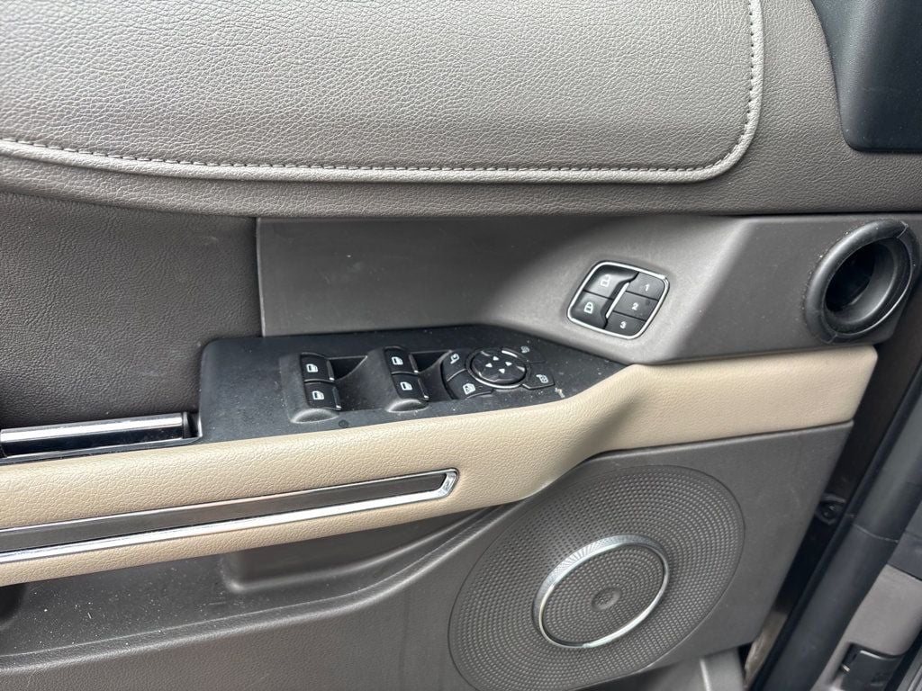 2019 Ford Expedition Max XLT 4x2 - 23037297 - 11