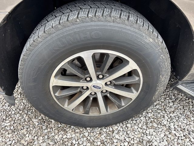 2019 Ford Expedition Max XLT 4x2 - 23037297 - 4