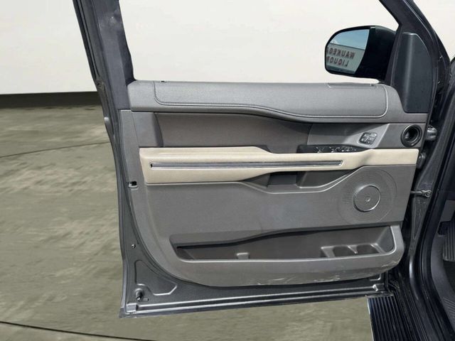 2019 Ford Expedition Max XLT 4x4 - 23051497 - 9