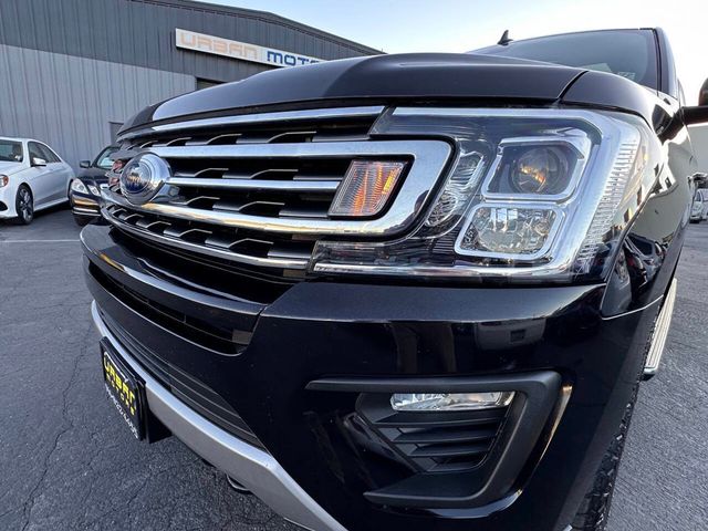 2019 Ford Expedition MAX XLT 4x4 4dr SUV - 22934582 - 32