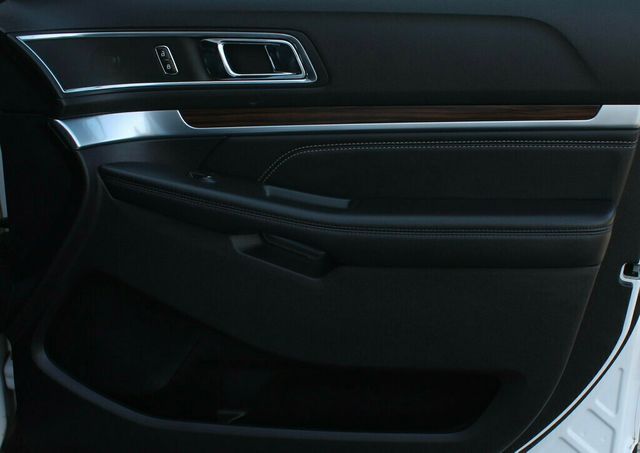 2019 Ford Explorer LIMITED W/ TWIN/MOONROOF, SAFE & SMART PKG NEW TIRES - 22908398 - 4