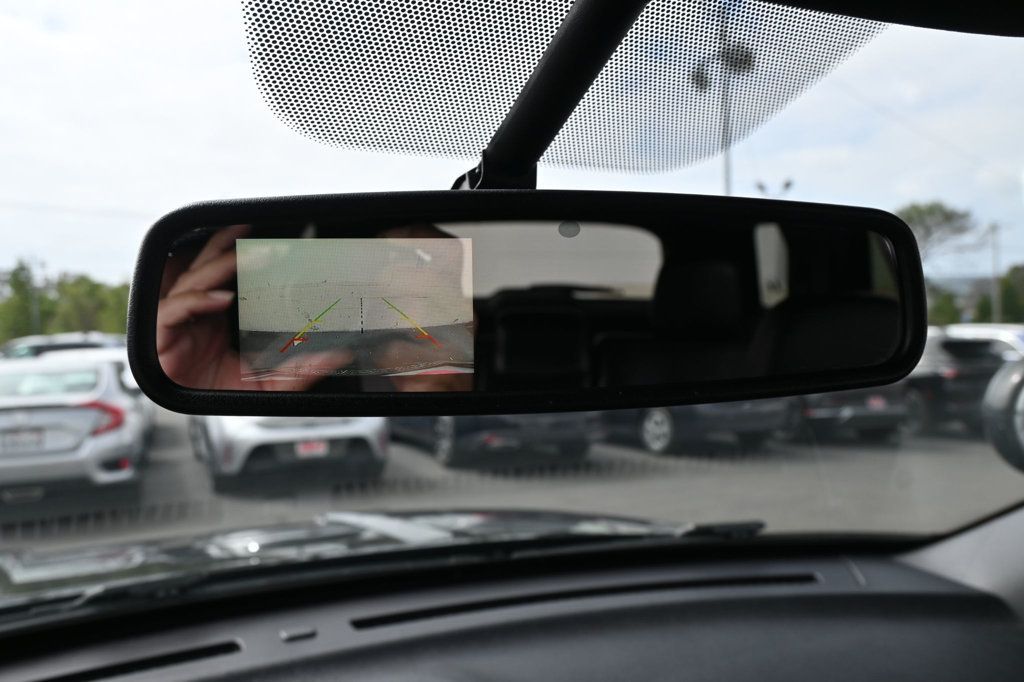 Ford Police Interceptor photo 12