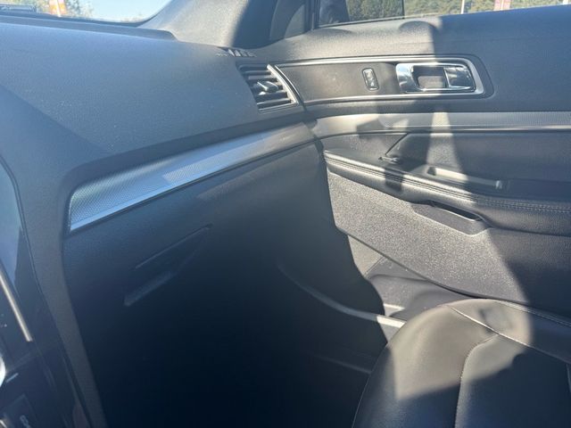 2019 Ford Explorer XLT - 22937777 - 25