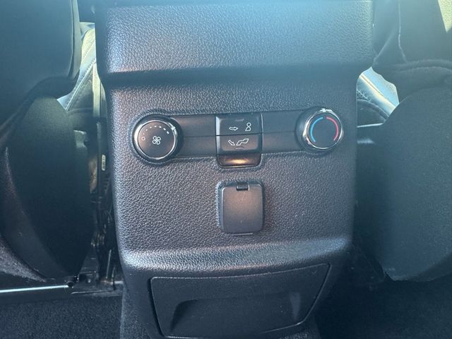 2019 Ford Explorer XLT - 22937777 - 28