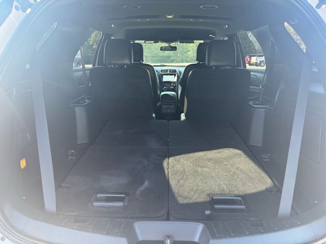 2019 Ford Explorer XLT - 22937777 - 32
