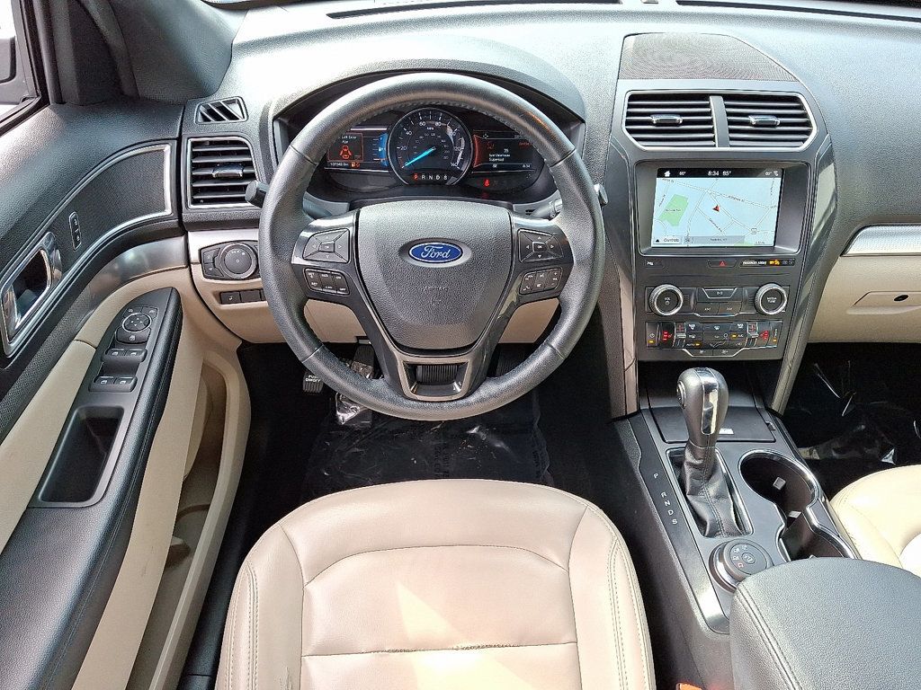 2019 Ford Explorer XLT photo 13