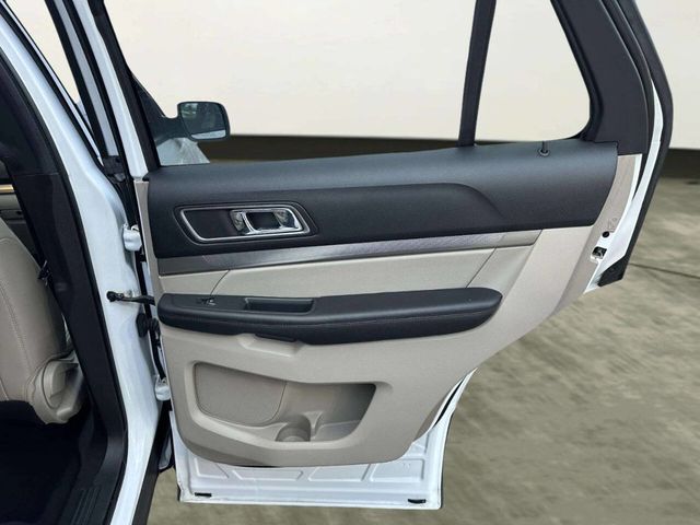2019 Ford Explorer XLT 4WD - 22974794 - 17