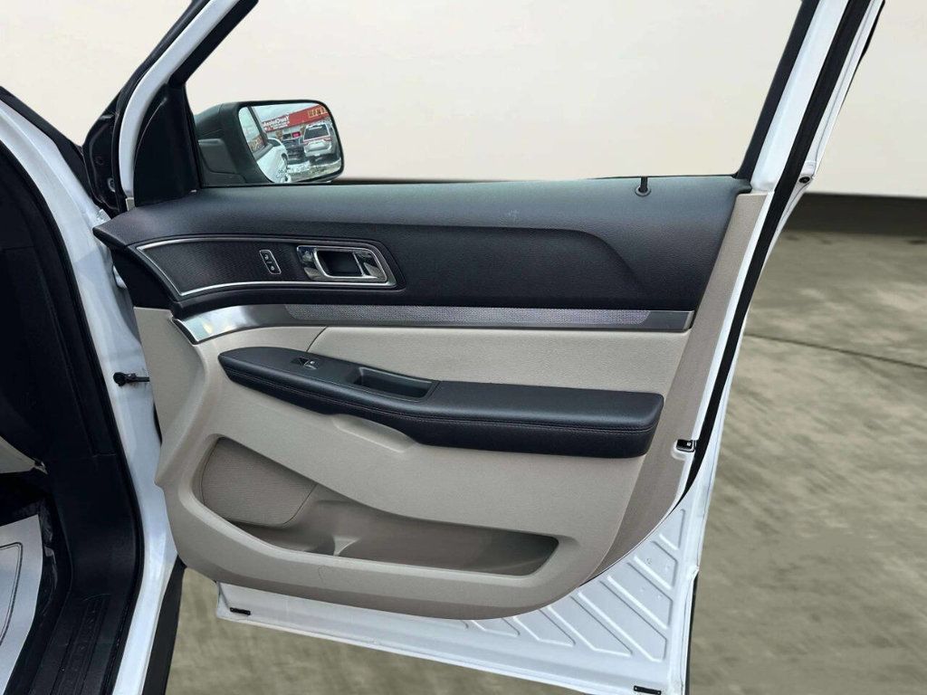 2019 Ford Explorer XLT 4WD - 22974794 - 23