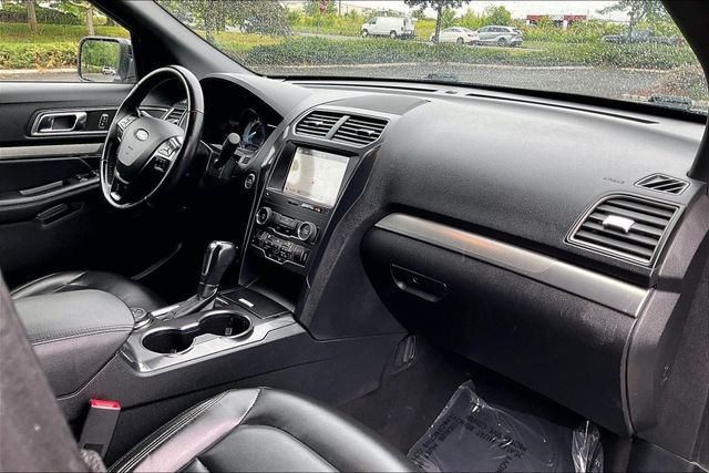 2019 Ford Explorer XLT 4WD - 23026485 - 11