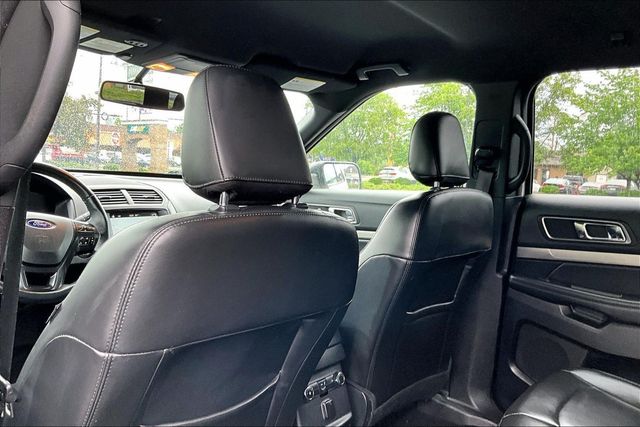 2019 Ford Explorer XLT 4WD - 23026485 - 17