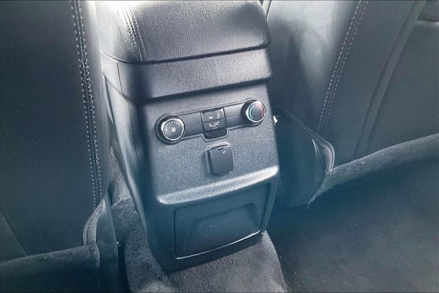 2019 Ford Explorer XLT 4WD - 23026485 - 32