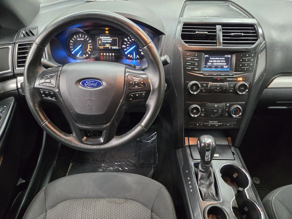 2019 Ford Explorer XLT FWD - 22932616 - 10