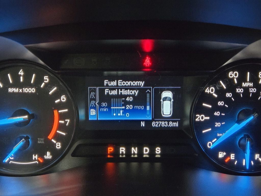 2019 Ford Explorer XLT FWD - 22932616 - 17