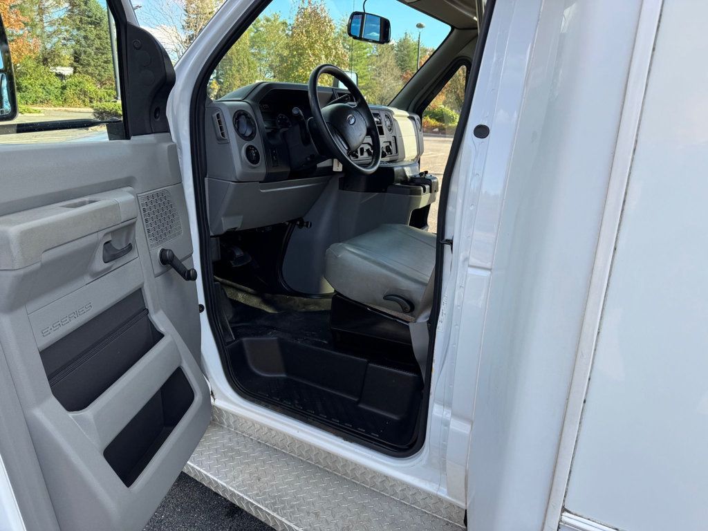 2019 Ford E-350 Cutaway Non-CDL Wheelchair Shuttle Bus For Adults Medical & Handicapped Transportation - 22925899 - 18