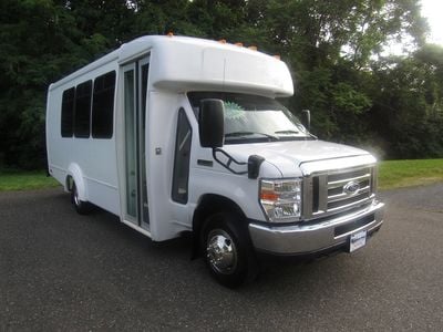 19 Used Ford E 350 Elkhart Coach 15 Passenger Bus At American Fleet Sales And Leasing Serving Capitol Heights Md Iid