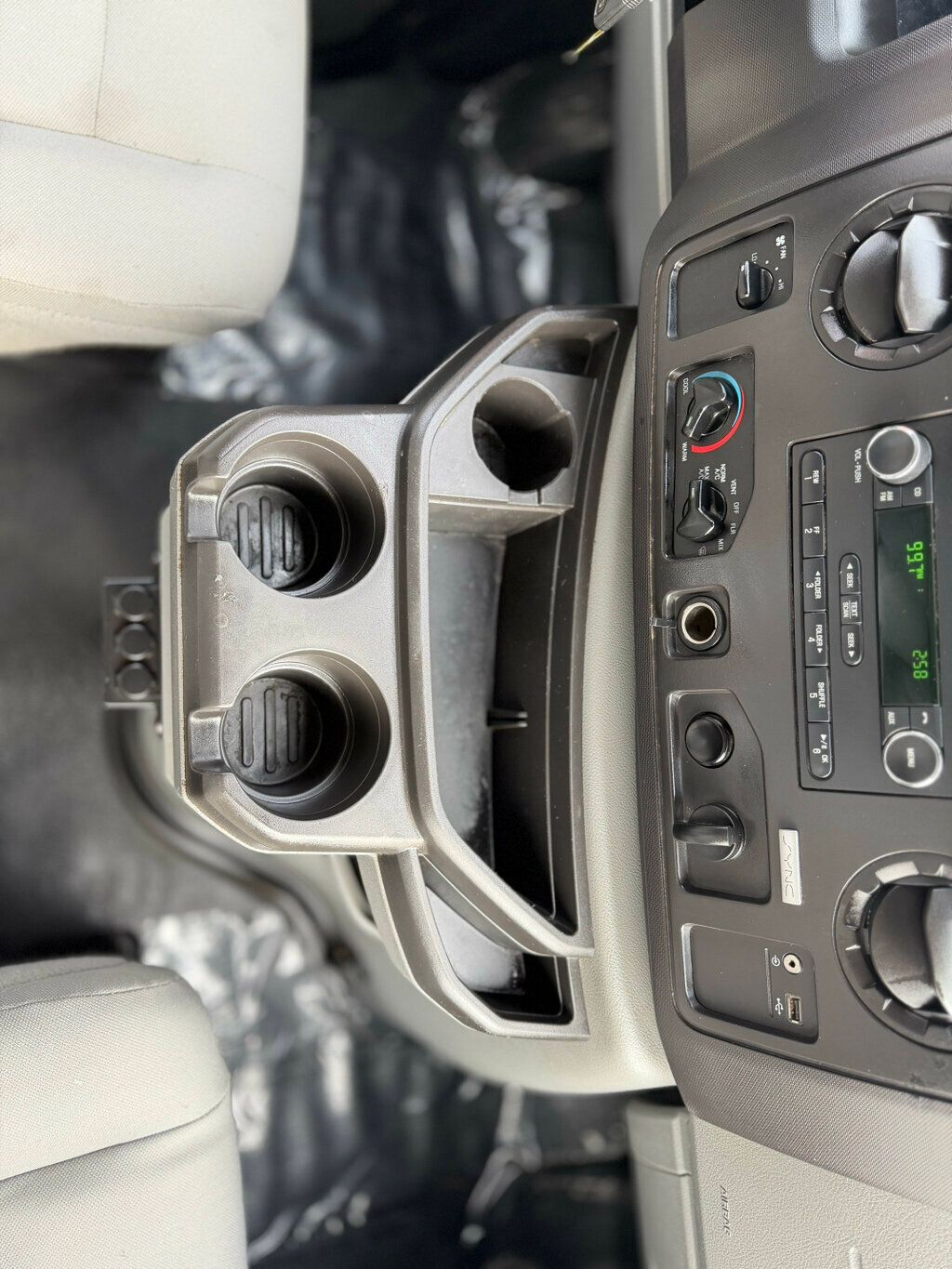 2019 Ford E-Series Cutaway  - 22957590 - 12