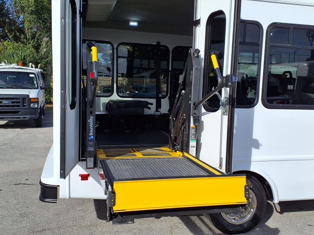 2019 Ford E-Series Cutaway 15 Passenger Shuttle Bus w/Wheelchair - 22942915 - 11