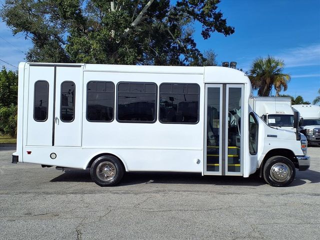 2019 Ford E-Series Cutaway 15 Passenger Shuttle Bus w/Wheelchair - 22942915 - 1