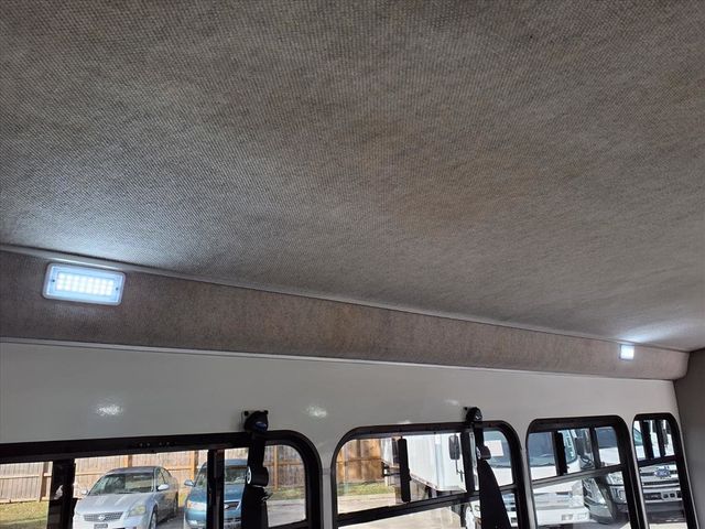 2019 Ford E-Series Cutaway 15 Passenger Shuttle Bus w/Wheelchair - 22942915 - 21