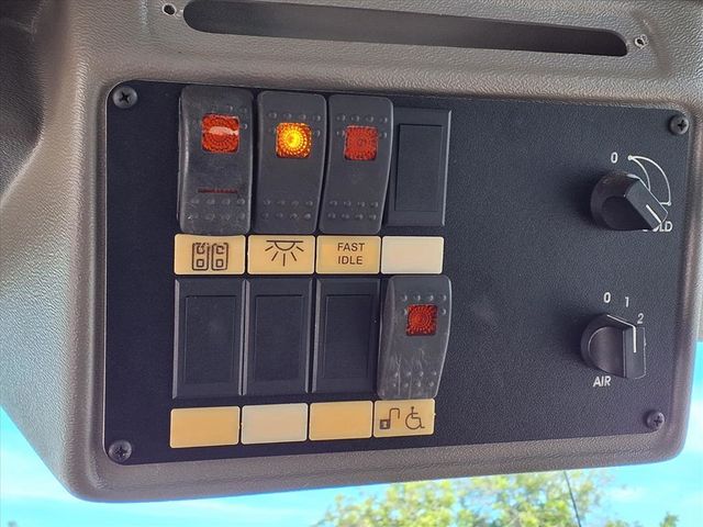 2019 Ford E-Series Cutaway 15 Passenger Shuttle Bus w/Wheelchair - 22942915 - 29