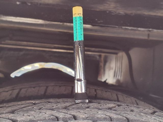 2019 Ford E-Series Cutaway 15 Passenger Shuttle Bus w/Wheelchair - 22942915 - 37