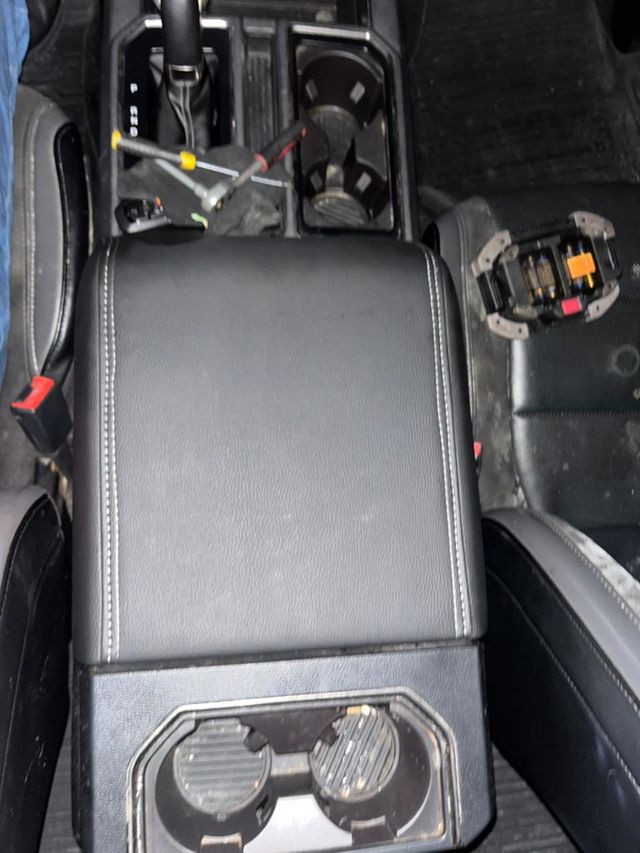 2019 Ford F150 Raptor 4x4 450 HP and 510 lbs Torque  - 23041442 - 11