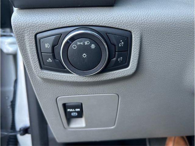 2019 Ford F150 SuperCrew Cab XLT 4X4 5.0L GAS BACK UP CAM CLEAN - 23073456 - 12