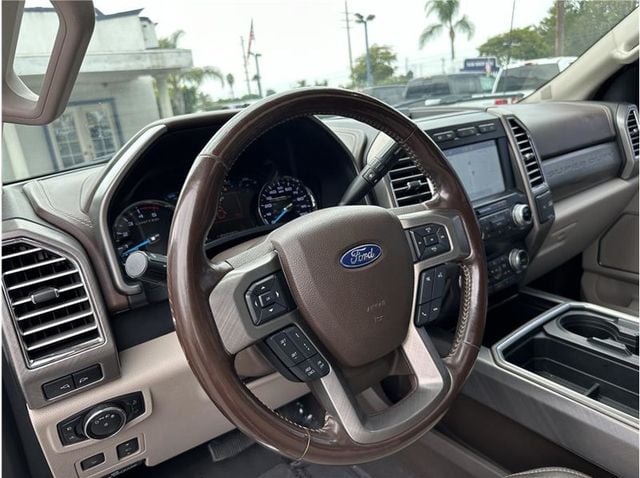 2019 Ford F250 Super Duty Crew Cab LIMITED 4X4 DIESEL NAV BACK UP CAM 1OWNER CLEAN - 22578968 - 12