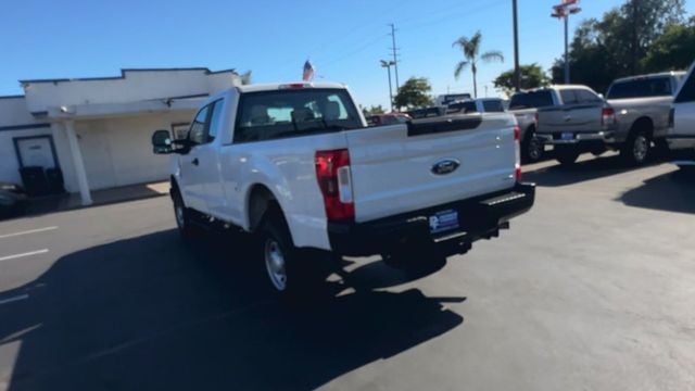 2019 Ford F250 Super Duty Super Cab XL 4X4 6.2L GAS CLEAN - 22552656 - 6