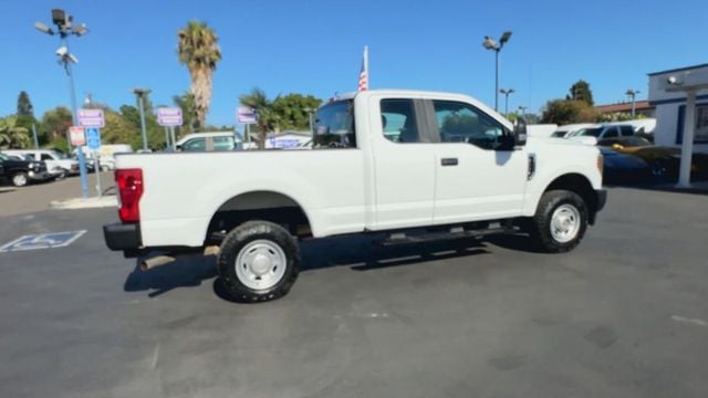 2019 Ford F250 Super Duty Super Cab XL 4X4 6.2L GAS CLEAN - 22552656 - 8