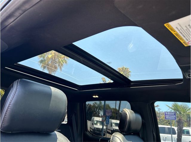 2019 Ford F350 Super Duty Crew Cab PLATINUM DUALLY 4X4 DIESEL NAV BACK UP CAM CLEAN - 23040576 - 31