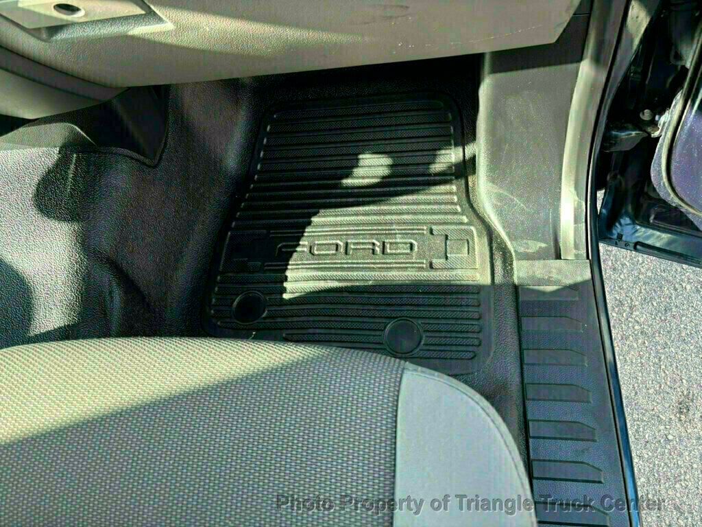 2019 Ford F350HD JUST 16k MILES! ALUMINUM LIFT GATE! +POWER EQUIPMENT! FORD SYNC!  SUPER CLEAN UNIT! - 22947887 - 30