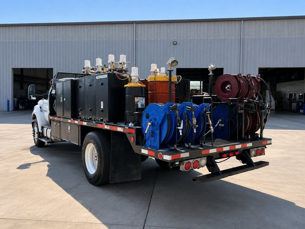 2019 Ford F750 Under CDL, Mechanics Truck, Fuel and Lube Truck - 23065753 - 2